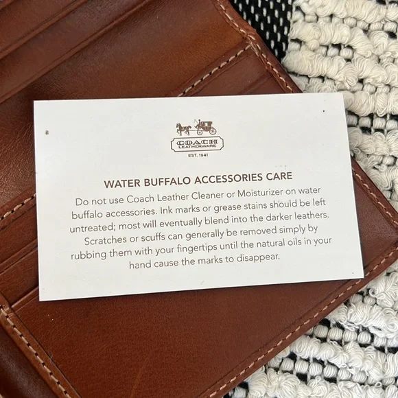 Coach Tan Leather Wallet NWOT - Picture 5 of 8